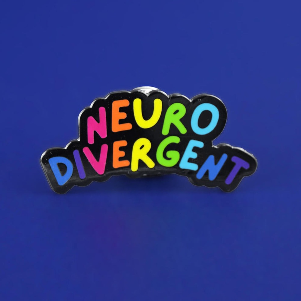 Extreme Largeness - Neurodivergent Pin - Regenboog